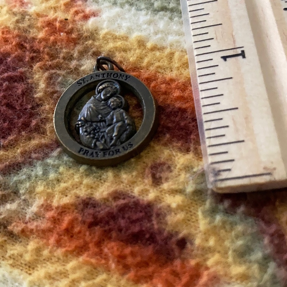 Catholic St Anthony Pendant / Charm for Necklaces